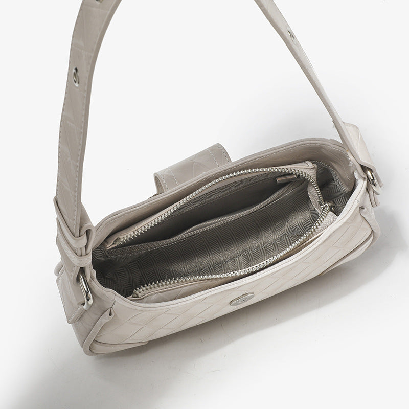 Retros White Patterned